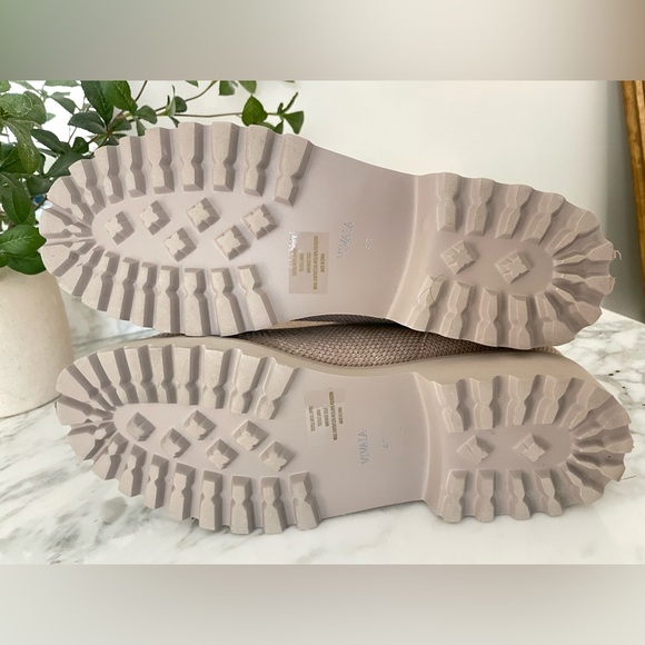 Vivaia Filipa Wool Knee Hi Tall Boots Pull On Womens Size 9.5 /41 Beige taupe - Picture 9 of 15